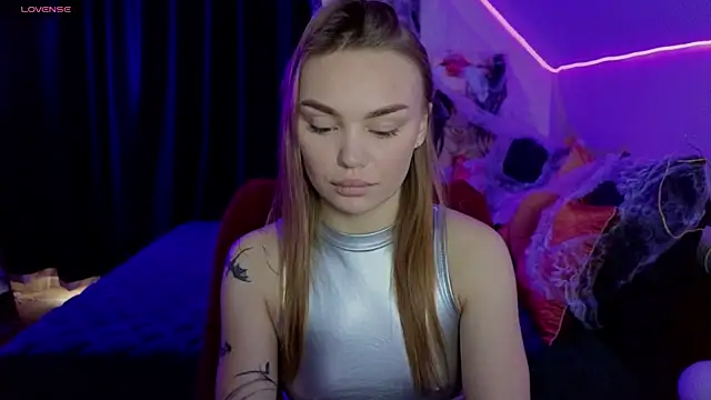 KitsyMoore online show from 27, 10, 2025