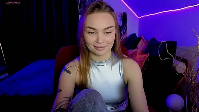 KitsyMoore online show from 24, 10, 2025