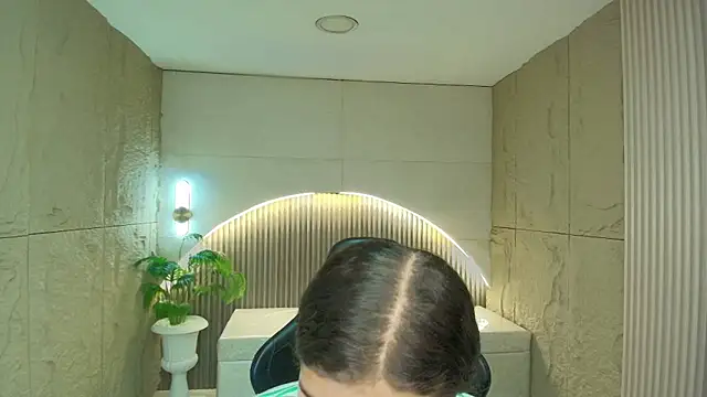 dany r  online show from 9, 4, 2026