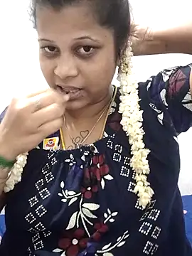 sweetqueen143 online show from 11, 4, 2026