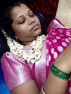 sweetqueen143 online show from 15, 4, 2026