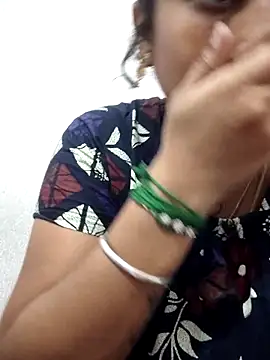 sweetqueen143 online show from 8, 4, 2026