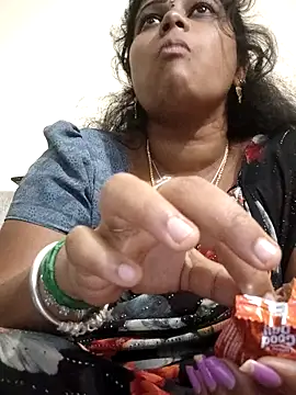 sweetqueen143 online show from 2, 10, 2025