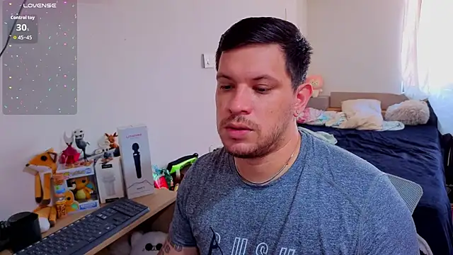 Snapshot of ryden_01 chatting on 6, 11, 2025 ryden 01 online show from 6, 11, 2025