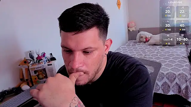 Snapshot of ryden_01 chatting on 5, 10, 2025 ryden 01 online show from 5, 10, 2025