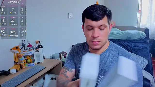 Snapshot of ryden_01 chatting on 29, 10, 2025 ryden 01 online show from 29, 10, 2025