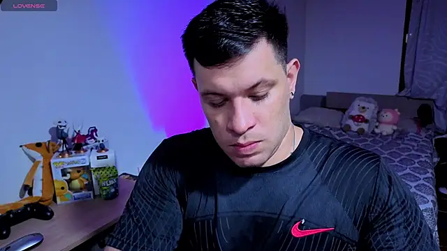 Snapshot of ryden_01 chatting on 7, 10, 2025 ryden 01 online show from 7, 10, 2025