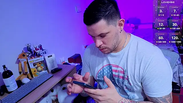 Snapshot of ryden_01 chatting on 5, 10, 2025 ryden 01 online show from 5, 10, 2025