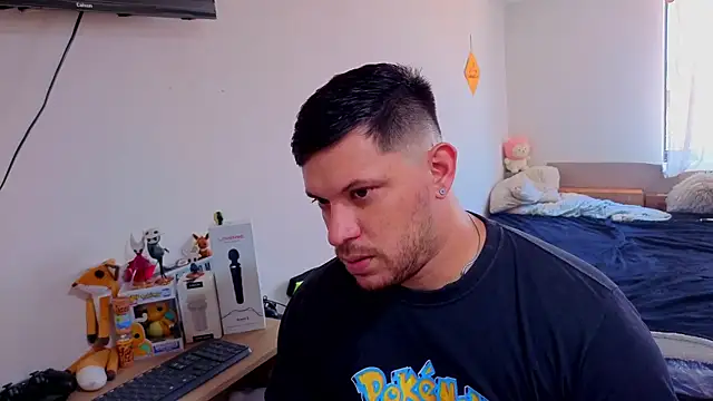 Snapshot of ryden_01 chatting on 7, 11, 2025 ryden 01 online show from 7, 11, 2025