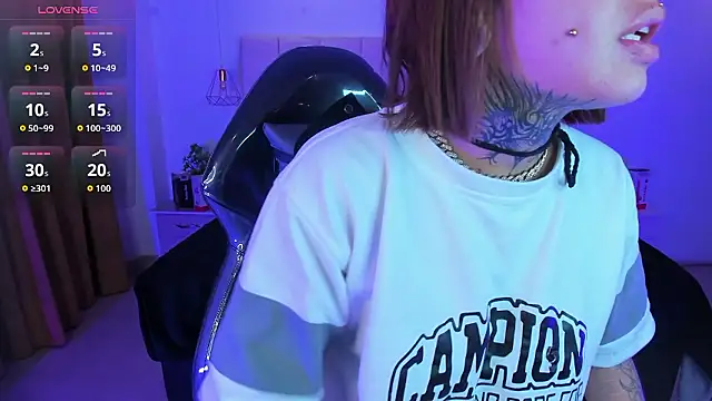 Gyal 8  online show from 13, 1, 2026