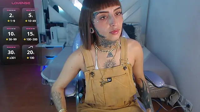 Gyal 8  online show from 17, 10, 2025