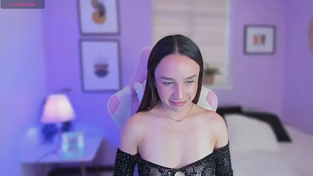 Snapshot of aliissonn chatting on 3, 11, 2025 aliissonn online show from 3, 11, 2025