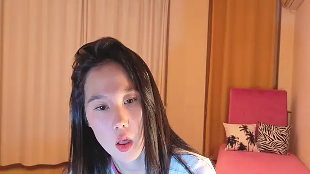 Snapshot of Reina__chan chatting on 21, 9, 2025 Reina chan online show from 21, 9, 2025