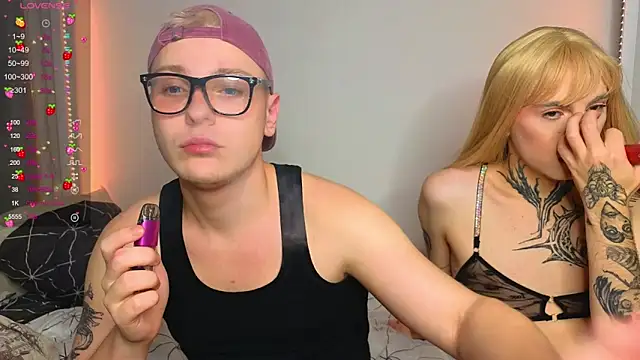 Snapshot of Michelle_Jacksonn chatting on 6, 10, 2025 Michelle Jacksonn online show from 6, 10, 2025