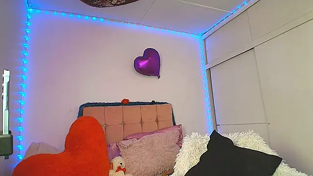 cat nasty online show from 30, 4, 2026