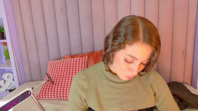 Snapshot of MyApril__ chatting on 6, 5, 2026 MyApril online show from 6, 5, 2026