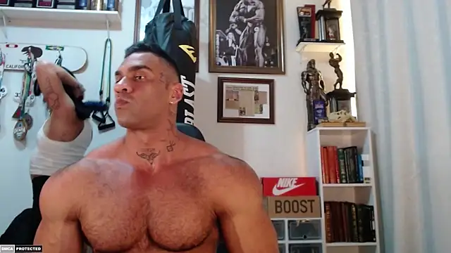 henryhadesflirt online show from 2, 10, 2025