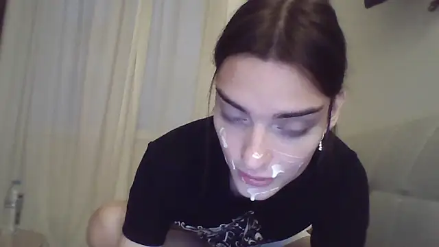 Luna Samosienko online show from 26, 9, 2025