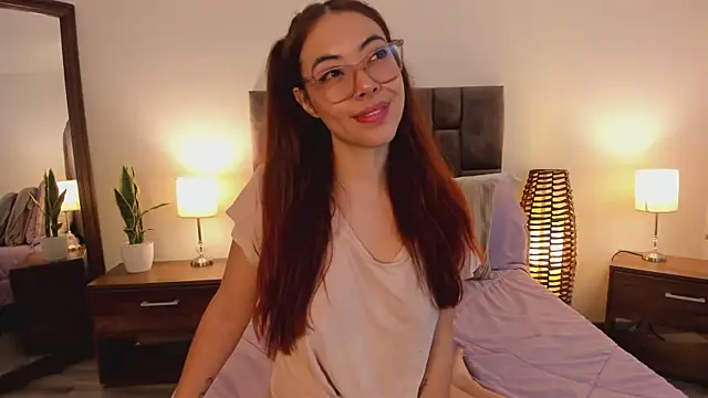 Aliccecullen online show from 24, 10, 2025