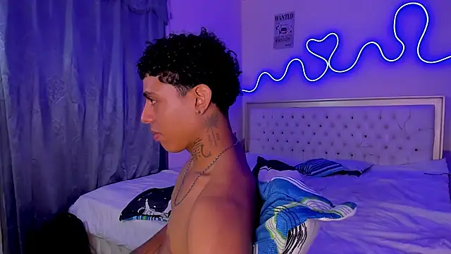 Snapshot of Glader31 chatting on 3, 10, 2025 Glader31 online show from 3, 10, 2025