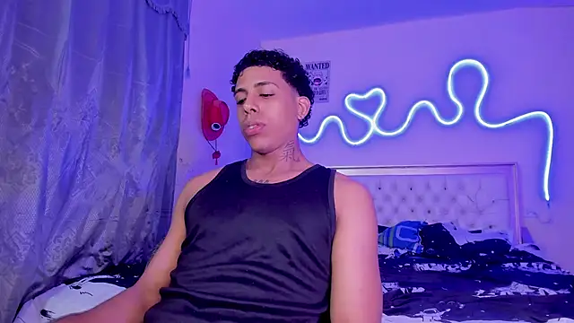 Snapshot of Glader31 chatting on 16, 11, 2025 Glader31 online show from 16, 11, 2025