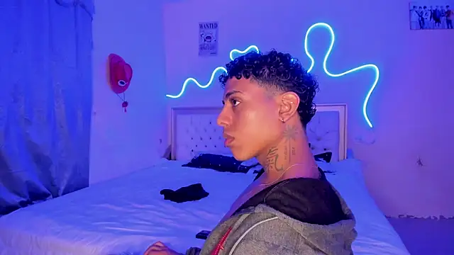 Snapshot of Glader31 chatting on 10, 10, 2025 Glader31 online show from 10, 10, 2025