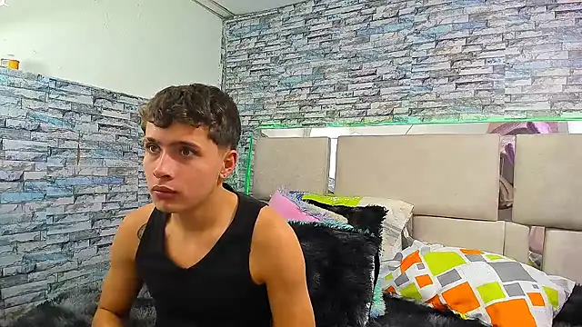 Julian wolf18 online show from 22, 9, 2025