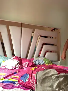  jade 01 online show from 3, 11, 2025