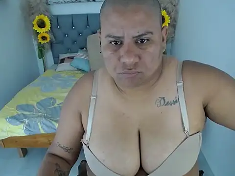 hotlesby valery online show from 7, 1, 2026