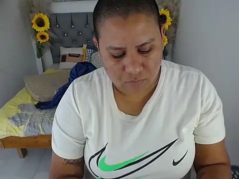 hotlesby valery online show from 17, 12, 2025