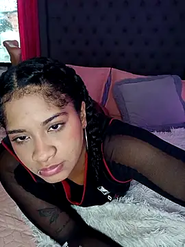 Snapshot of camilafoox7 chatting on 30, 9, 2025 camilafoox7 online show from 30, 9, 2025