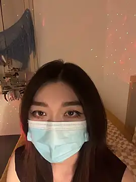 Snapshot of fioralba chatting on 21, 10, 2025 fioralba online show from 21, 10, 2025