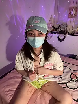 Snapshot of fioralba chatting on 11, 10, 2025 fioralba online show from 11, 10, 2025