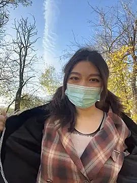 Snapshot of fioralba chatting on 5, 11, 2025 fioralba online show from 5, 11, 2025