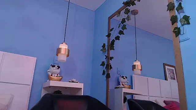 PenelopeBond online show from 11, 10, 2025