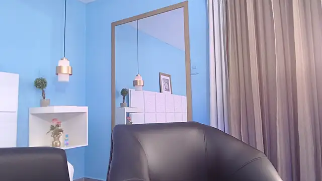 PenelopeBond online show from 23, 9, 2025