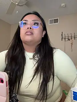 Snapshot of kiaradanielaxx chatting on 18, 2, 2026 kiaradanielaxx online show from 18, 2, 2026