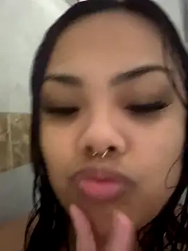 kiaradanielaxx online show from 3, 10, 2025