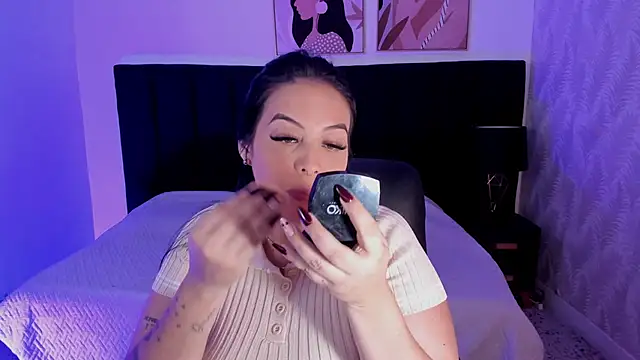 camiladuke7 online show from 14, 11, 2025