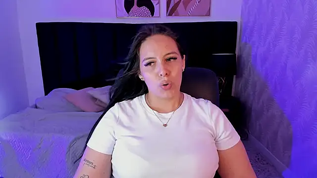 camiladuke7 online show from 4, 10, 2025