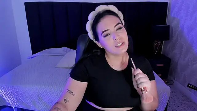 camiladuke7 online show from 7, 10, 2025