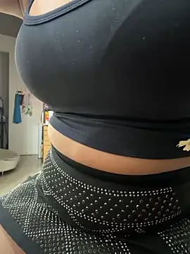 Snapshot of Valeriacris chatting on 20, 3, 2026 Valeriacris online show from 20, 3, 2026