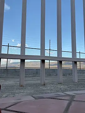 liahouses online show from 28, 9, 2025