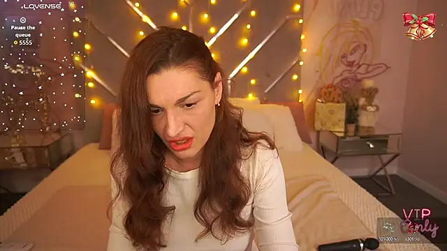 EllaGoldenn online show from 13, 1, 2026