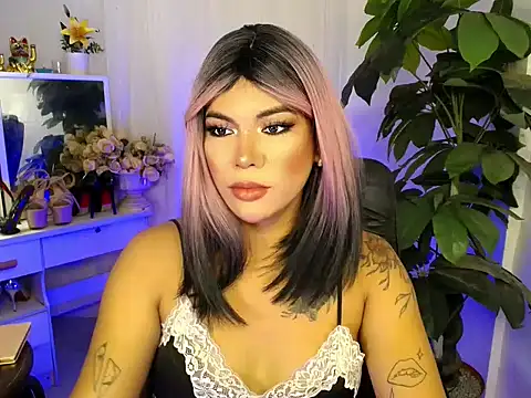 Snapshot of AngelitaDeputouch chatting on 21, 12, 2025 AngelitaDeputouch online show from 21, 12, 2025