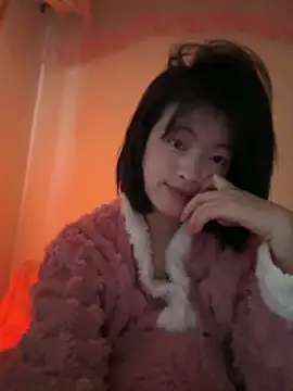 Snapshot of Tramy_xx chatting on 16, 3, 2026 Tramy xx online show from 16, 3, 2026