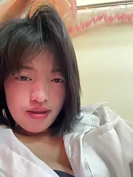 Snapshot of Tramy_xx chatting on 14, 2, 2026 Tramy xx online show from 14, 2, 2026