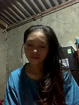 Halyy xx online show from 30, 9, 2025