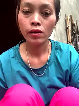 Halyy xx online show from 30, 9, 2025