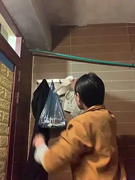 Halyy xx online show from 19, 2, 2026